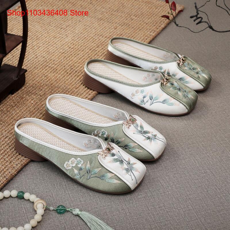Ethnic Fashion - Nuove pantofole ricamate per la casa,